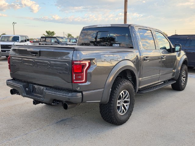 Used 2018 Ford F150 Raptor w/ Equipment Group 802A Luxury AWD/4WD image 3