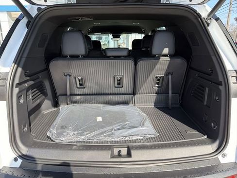 New 2026 Chevrolet Traverse LT w/ Midnight/Sport Edition image 25