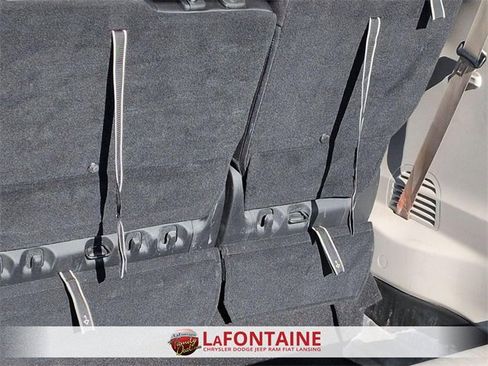 Certified 2023 Chrysler Pacifica Touring-L image 28