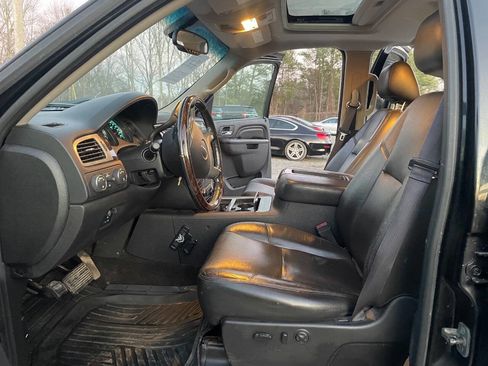 Used 2013 GMC Sierra 3500 Denali image 30