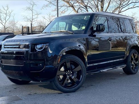 New 2026 Land Rover Defender 110 X-Dynamic SE image 1