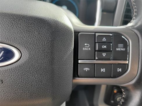 Certified 2022 Ford F150 Lariat w/ Equipment Group 502A High image 23