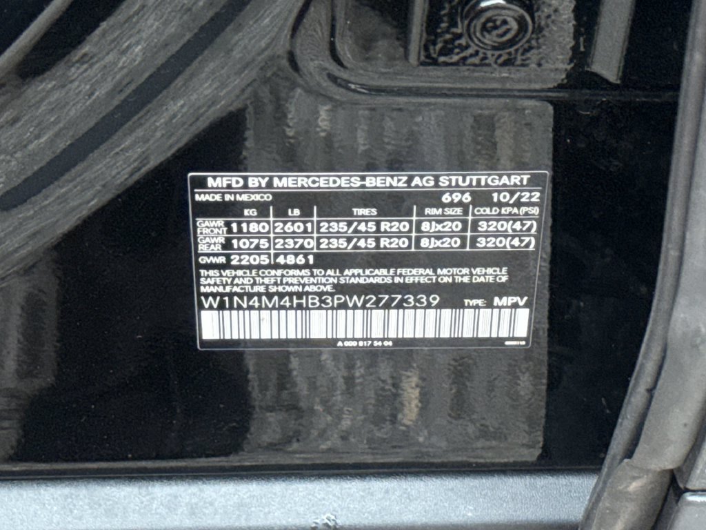 Used 2023 Mercedes-Benz GLB 250 4MATIC w/ AMG Line image 27