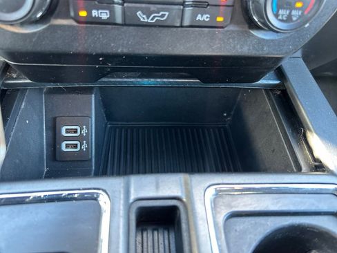 Used 2018 Ford F150 XLT w/ Equipment Group 302A Luxury image 31