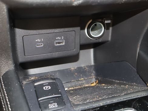 Used 2023 Nissan Kicks SV FWD image 23