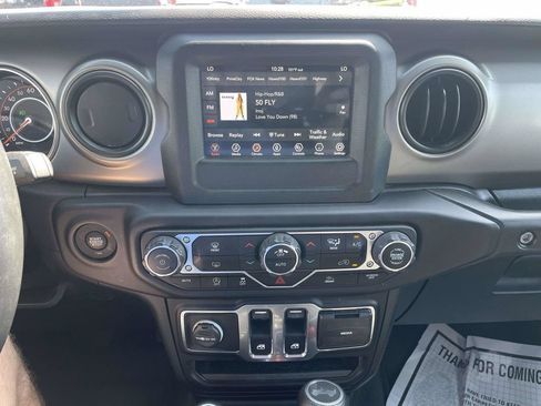 Used 2021 Jeep Wrangler Sport AWD/4WD image 20