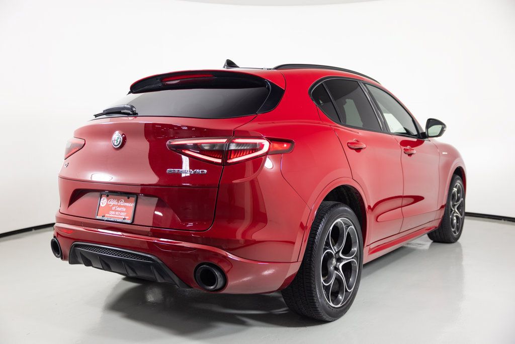 Used 2023 Alfa Romeo Stelvio Veloce AWD/4WD image 2