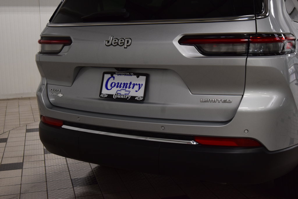 Used 2025 Jeep Grand Cherokee L Limited AWD/4WD image 21