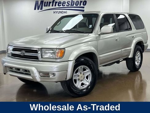 Used 2000 Toyota 4Runner Limited RWD image 1
