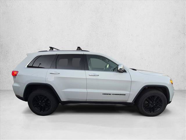 Used 2018 Jeep Grand Cherokee Limited w/ Luxury Group II AWD/4WD image 4