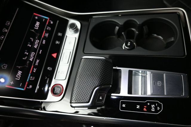 Used 2023 Audi SQ7 Prestige AWD/4WD image 12