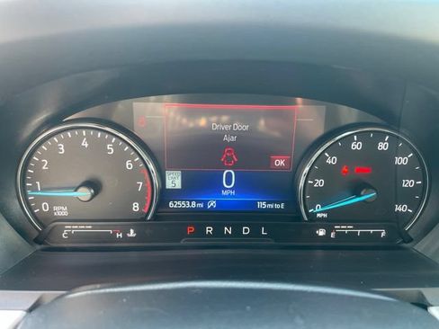 Used 2024 Ford Explorer XLT w/ Equipment Group 202A AWD/4WD image 26