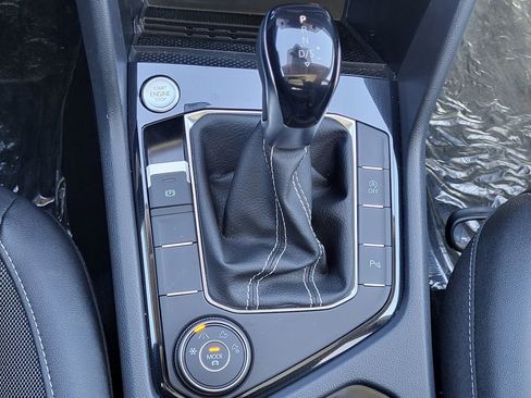 New 2026 Volkswagen Taos SE AWD/4WD image 18