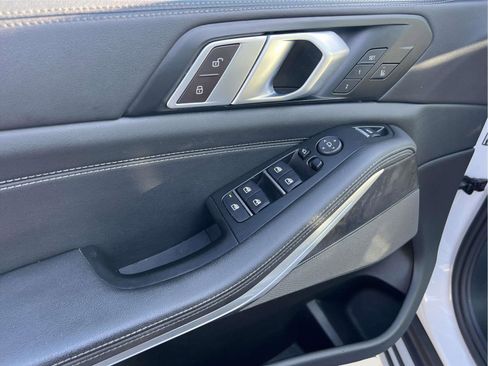 Used 2024 BMW X5 xDrive40i image 11