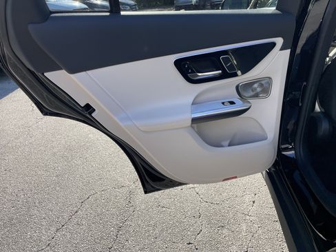 New 2026 Mercedes-Benz GLC 300 image 35