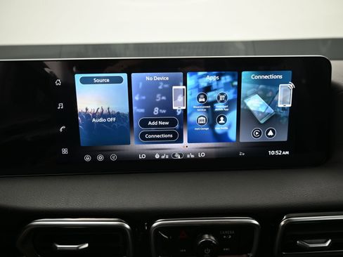 New 2026 Nissan Sentra SR FWD image 15