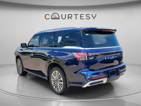 Used 2026 INFINITI QX80 Luxe w/ Cargo Package AWD/4WD image 2