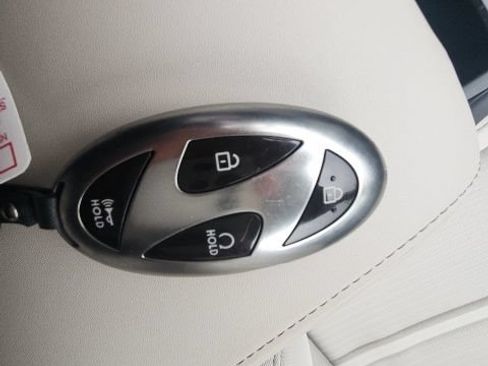 Certified 2025 Hyundai Sonata SE FWD image 33