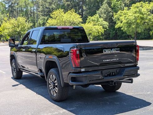 New 2026 GMC Sierra 2500 Denali Ultimate AWD/4WD image 5