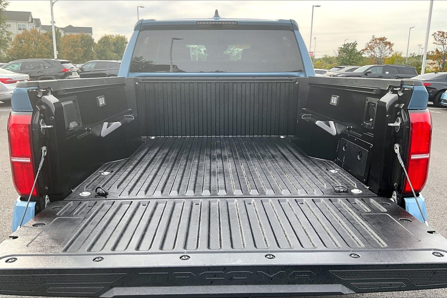 Used 2026 Toyota Tacoma TRD Off-Road AWD/4WD image 32