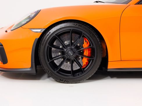 Used 2018 Porsche 911 GT3 RWD image 9
