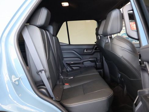 Used 2026 Toyota 4Runner 4WD image 9