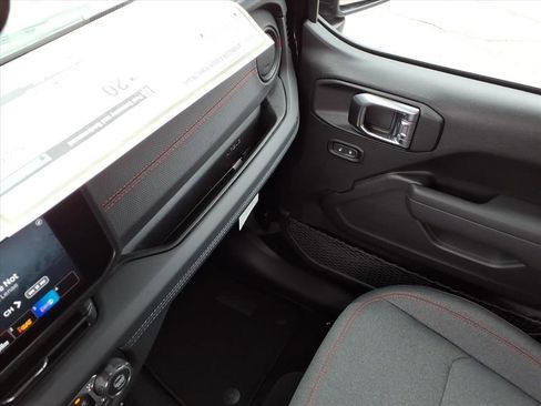 New 2025 Jeep Wrangler Unlimited Rubicon image 28