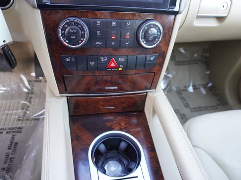 Used 2008 Mercedes-Benz ML 550 4MATIC image 21
