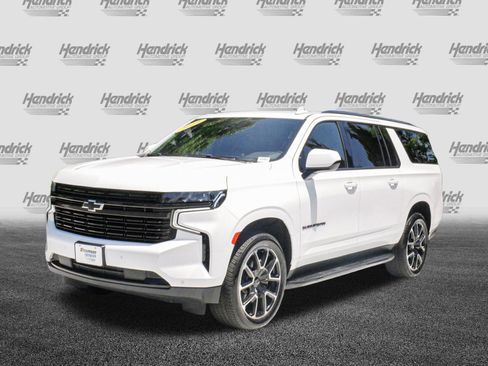 Used 2024 Chevrolet Suburban RST RWD image 5