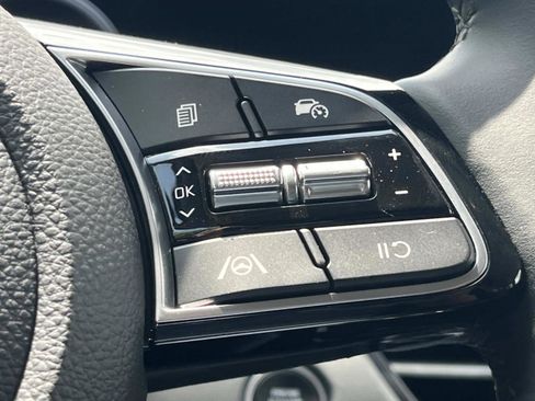 New 2026 Kia Seltos EX FWD image 24