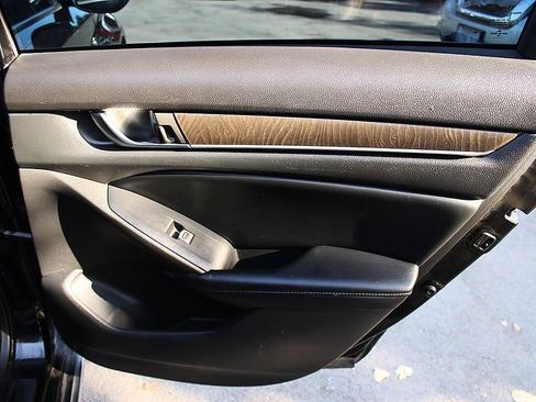 Used 2018 Honda Accord EX-L image 20