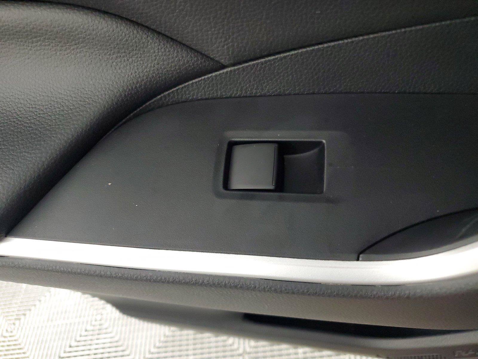Used 2019 Toyota RAV4 LE w/ All Weather Liner Package AWD/4WD image 18