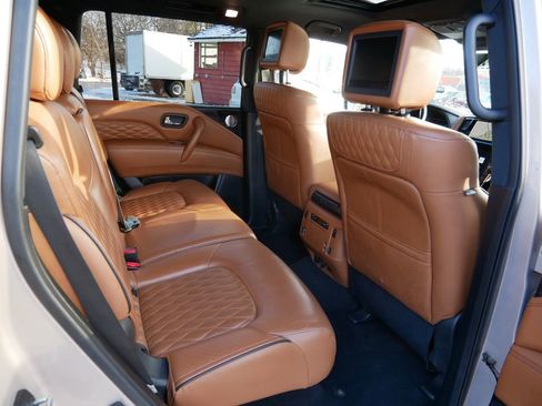Used 2021 INFINITI QX80 Sensory w/ All-Season Package AWD/4WD image 9