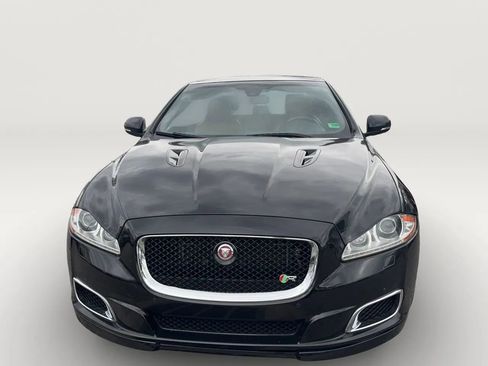 Used 2015 Jaguar XJ R image 2
