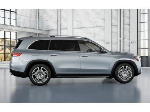 New 2026 Mercedes-Benz GLS 450 4MATIC image 17