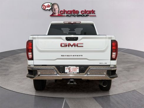 New 2025 GMC Sierra 2500 SLE image 4
