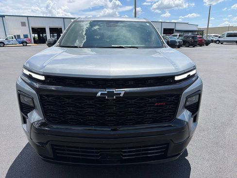 Used 2024 Chevrolet Traverse RS FWD image 7