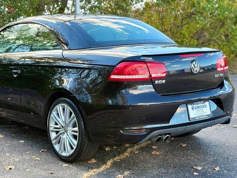 Used 2013 Volkswagen Eos FWD image 12