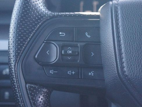 Used 2026 Toyota Tacoma SR5 AWD/4WD image 9
