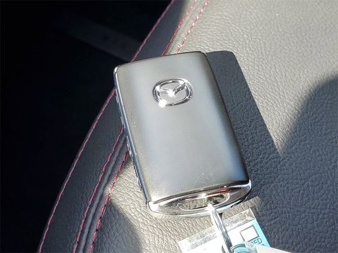 New 2025 MAZDA CX-5 Carbon Edition image 31