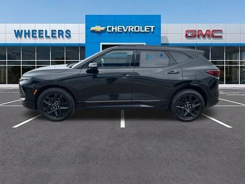 Used 2024 Chevrolet Blazer RS w/ Enhanced Convenience Package image 2