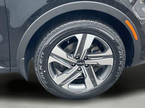 Used 2023 Kia Sorento EX AWD/4WD image 9
