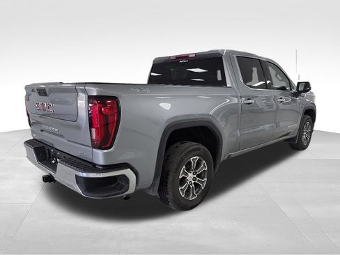 Used 2026 GMC Sierra 1500 SLT AWD/4WD image 6