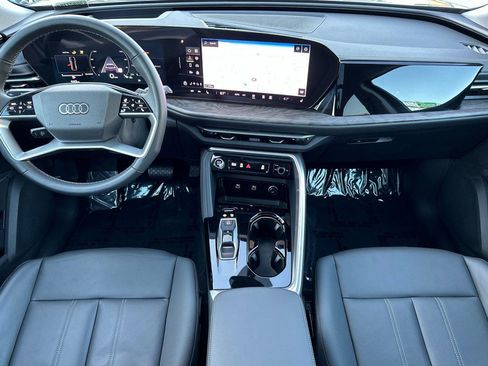 Used 2025 Audi Q5 Premium Plus w/ Premium Plus image 13