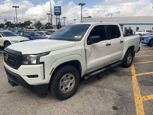 Used 2022 Nissan Frontier S w/ Technology Package RWD image 1