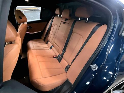 Used 2024 BMW 330i Sedan w/ Convenience Package RWD image 27