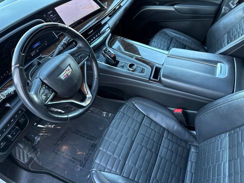 Used 2022 Cadillac Escalade ESV Sport Platinum image 9