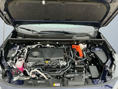 Used 2025 Toyota RAV4 XSE image 18