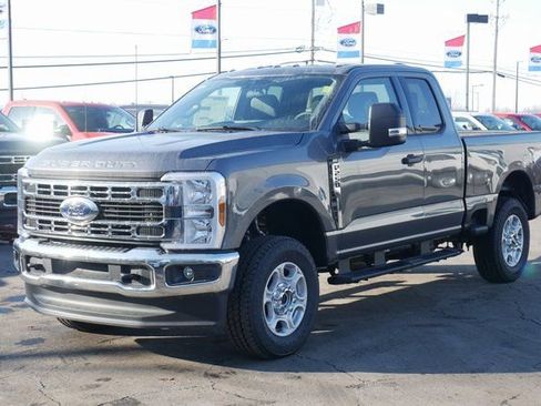 New 2026 Ford F250 XLT w/ FX4 Off-Road Package image 6