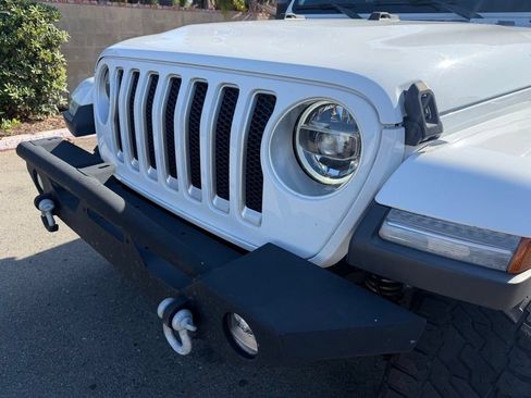 Used 2020 Jeep Wrangler Unlimited Sahara AWD/4WD image 5